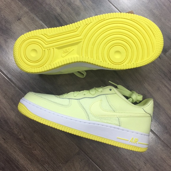 NIKE AIR FORCE 1 LV8 (GS) citron tiny/yellow - Picture 14 of 16